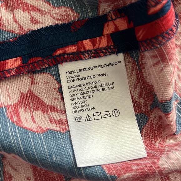 Tommy Bahama Veracruz Cay Flora and Stripes - Picture 7 of 12